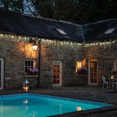 Ardnavaha House - Poolside Cottages Clonakilty Exterior photo