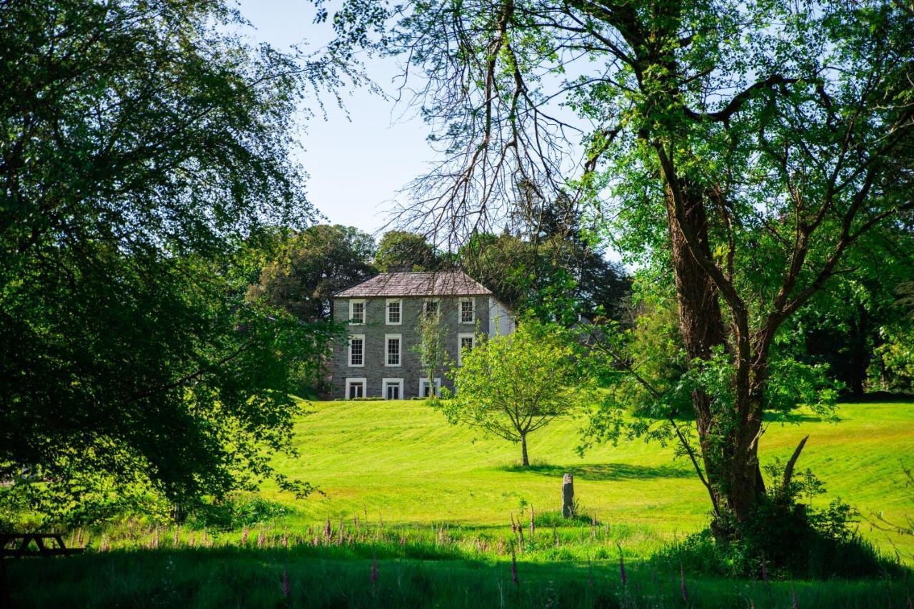 Ardnavaha House - Poolside Hébergement de vacances Clonakilty